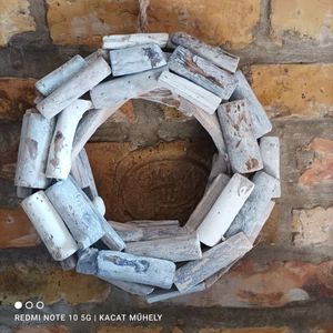 Uszadékfa ajtódísz, szürke színű