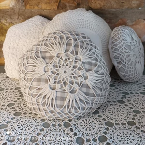 Csipke jegygyűrű párna