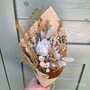 Kép 8/8 - Kerámia tulipán, szárazvirág csokorban, vintage hangulattal, esőfelhő színben - Kacat Műhely